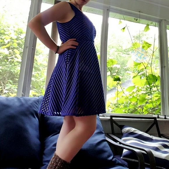 blue dress - Picture 3 of 3